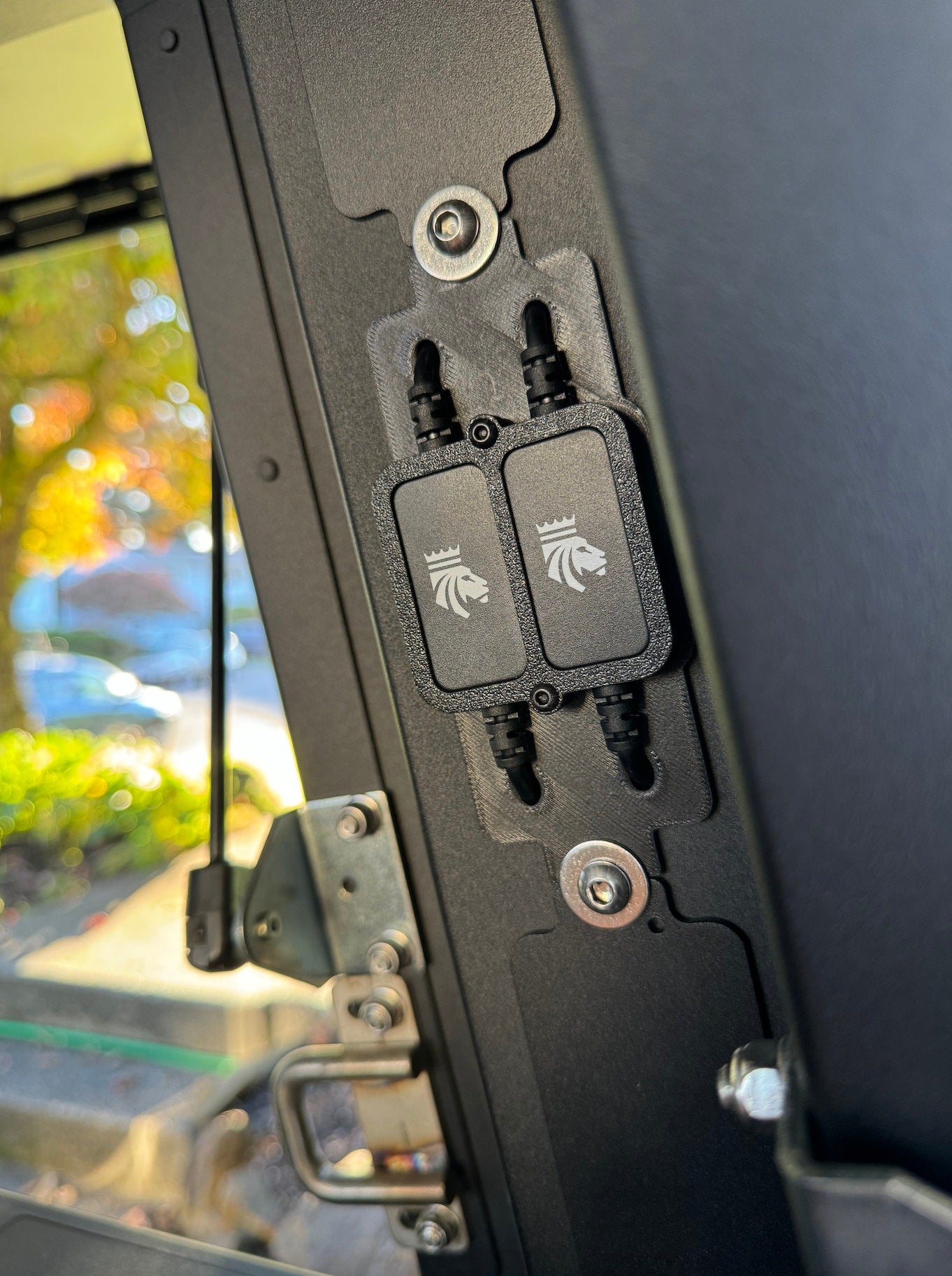 Kingpin Light Switch Double Mounting Plate (Super Pacific)